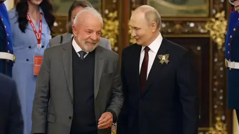 Brazil’s President Luiz Inácio Lula da Silva Declares There Is No Connection With Donald Trump